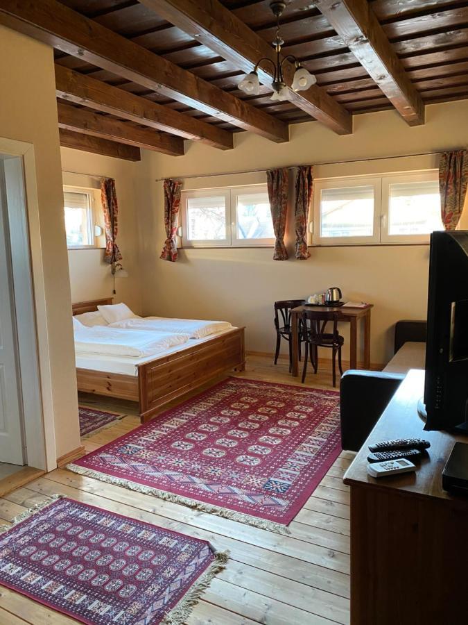 Bük Aurora Panzio B&B 외부 사진
